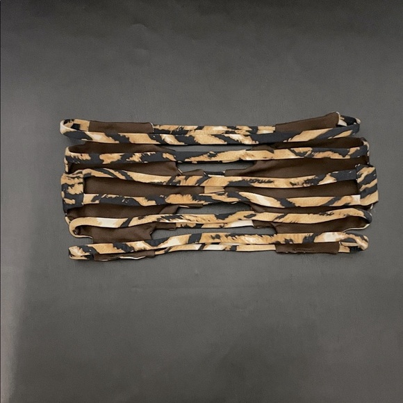 San Lorenzo Tiger Stripe Bikini top - Picture 2 of 3